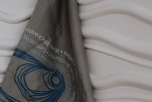 Load image into Gallery viewer, Grey oyster towel