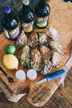 Load image into Gallery viewer, Rock oysters from Mersea Island. Beer gift set.
