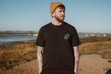 Load image into Gallery viewer, Oyster t-shirt. Mersea. Visit Essex.