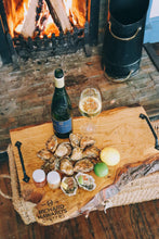 Load image into Gallery viewer, Mersea oyster gift. Gift set with oysters.