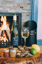 Load image into Gallery viewer, Oyster and wine gift set Picpoul wine. Borough Market. Food at Borough Market.