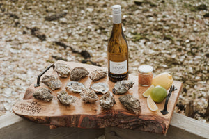 Oysters and white wine gift set. Mersea oysters 