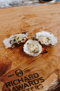 Small dressed oysters. Rock oysters