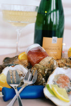 Load image into Gallery viewer, Oyster forks. Native oysters. Champagne 