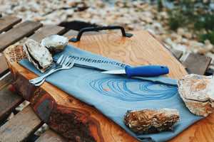 Shucking bundle. Oyster knife. 