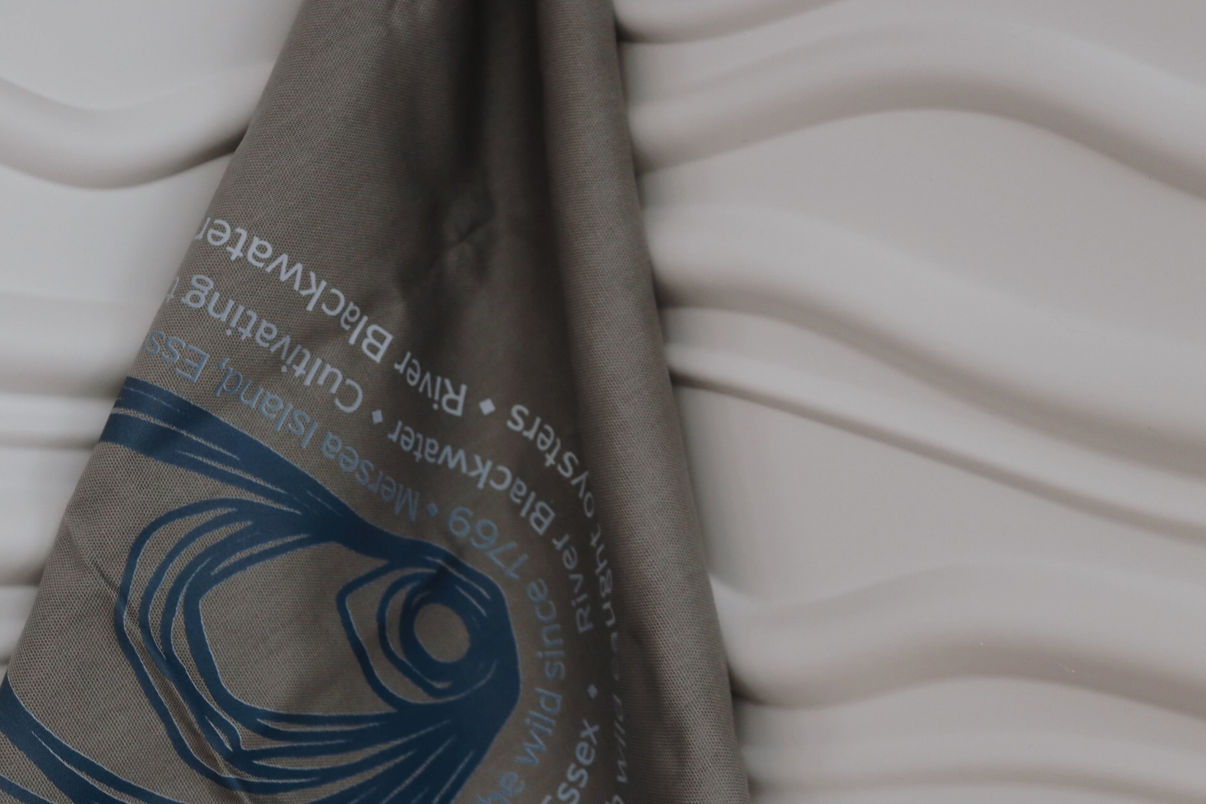 Grey oyster towel 