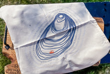 Load image into Gallery viewer, Shucking Towel