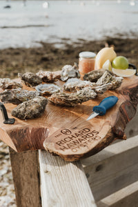 Rock oyster gift set with shucking knife. 