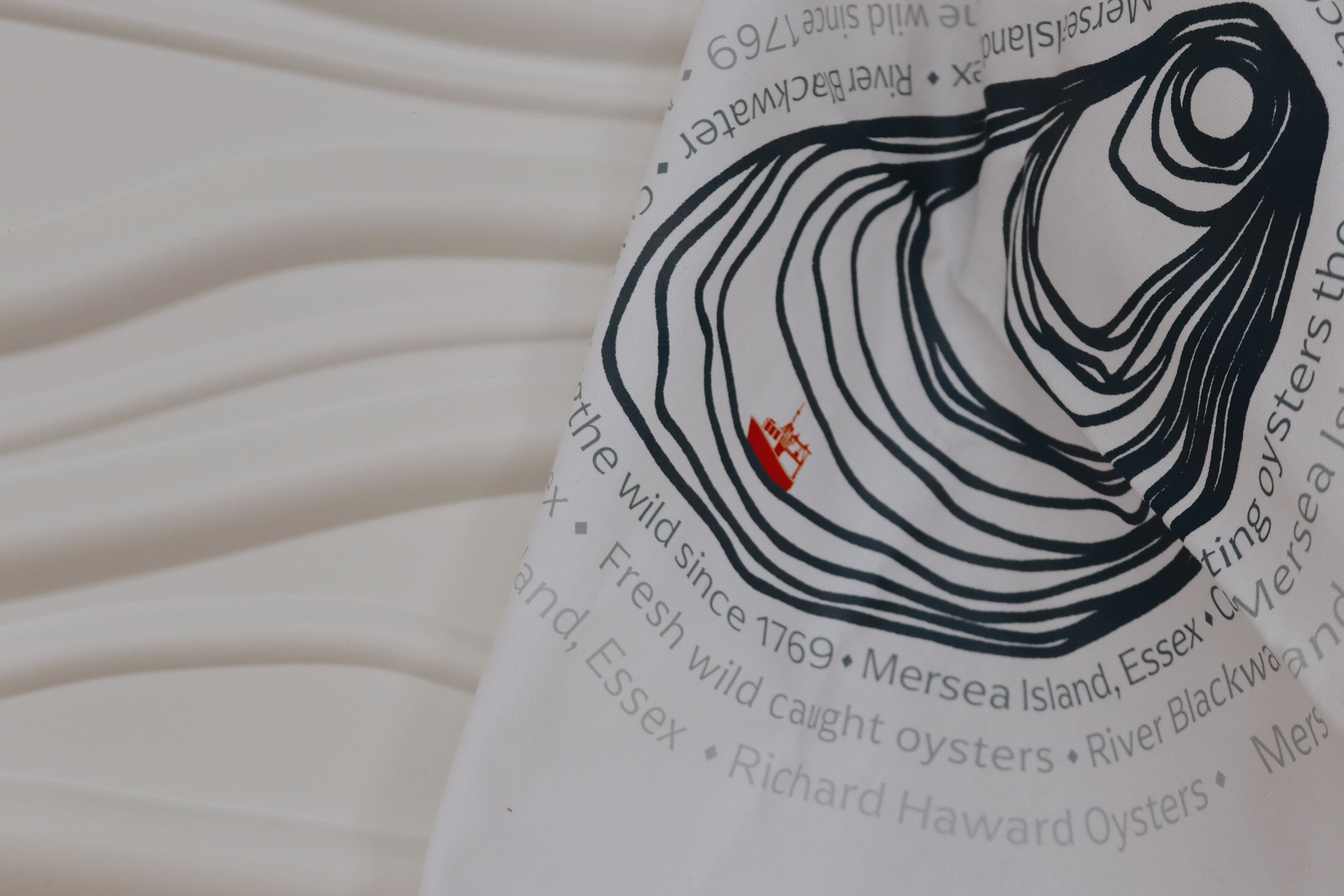 White oyster tea towel 