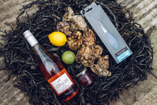 Load image into Gallery viewer, Mersea oysters. Rose gift set